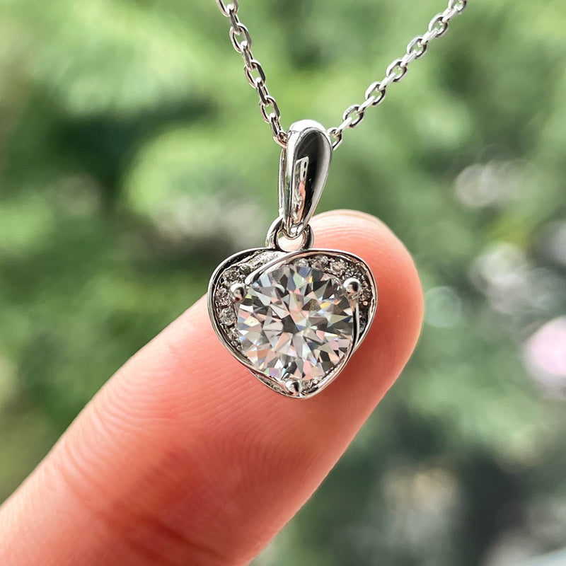 1.0CTTW D Color Moissanite Heart Love Pendant 40+2+3cm Necklace