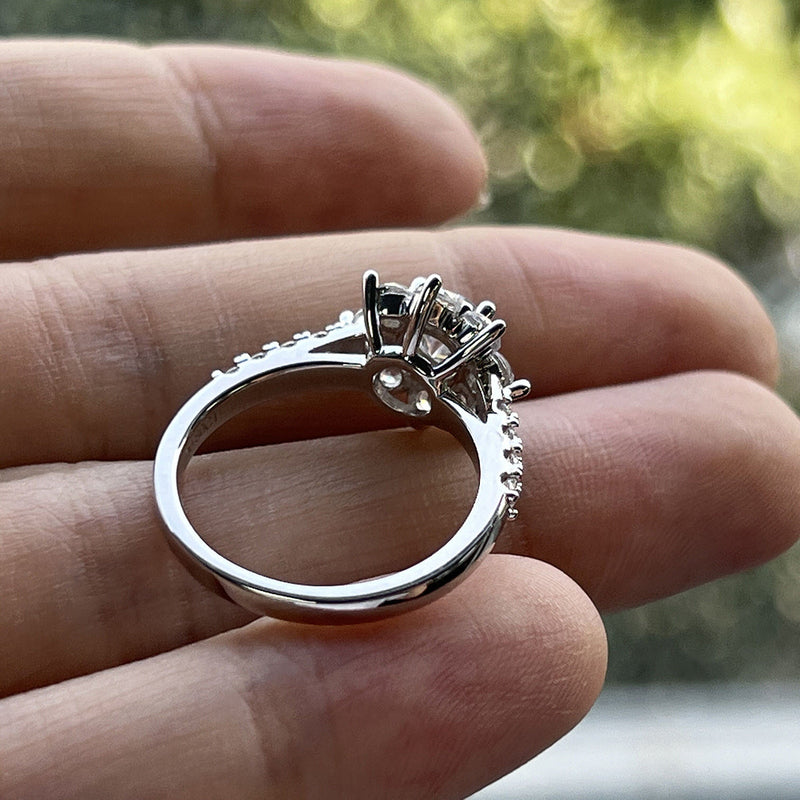 6mm D Color Moissanite Sunflower Halo Ring 18K Gold Plated Engagement Rings